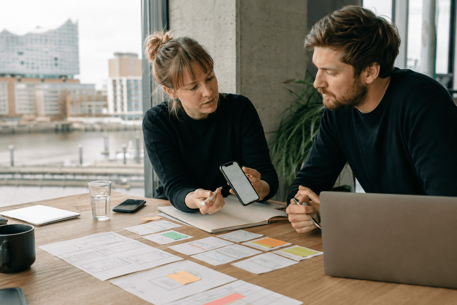 Planung einer individuellen Web- und Mobile-App am Bildschirm